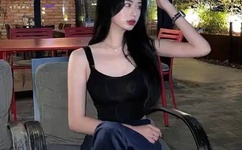 女生帮男生撸管图片